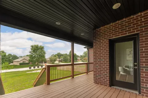 Exterior - 5048 E Swale Ct, Springfield, MO 65802 photo 4 of 8