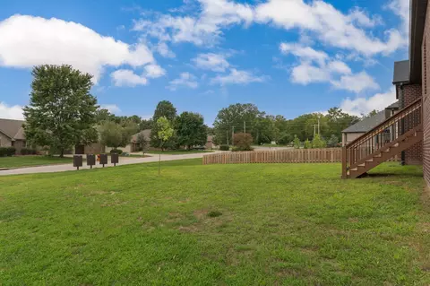 Exterior - 5048 E Swale Ct, Springfield, MO 65802 photo 6 of 8