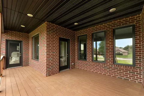 Exterior - 5048 E Swale Ct, Springfield, MO 65802 photo 5 of 8
