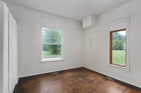 Bedroom - 521 W Harrison St, Springfield, MO 65806 photo 1 of 4