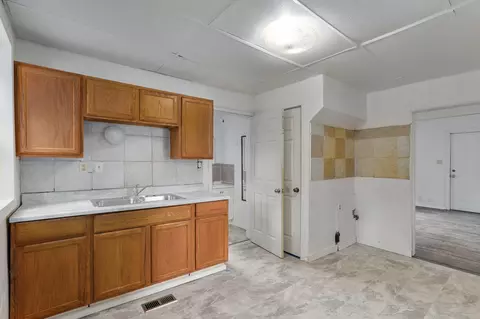 Other - 521 W Harrison St, Springfield, MO 65806 photo 2 of 4
