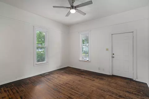 Living - 521 W Harrison St, Springfield, MO 65806 photo 3 of 3