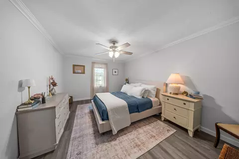 Bedroom - 1147 E Cambridge St, Springfield, MO 65807 photo 4 of 5