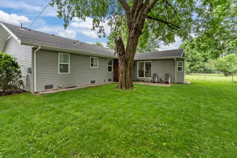 Exterior - 1147 E Cambridge St, Springfield, MO 65807 photo 5 of 10