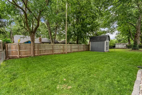 Exterior - 1147 E Cambridge St, Springfield, MO 65807 photo 10 of 10