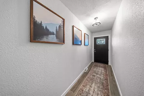 Entry Way - 1147 E Cambridge St, Springfield, MO 65807 photo 1 of 1