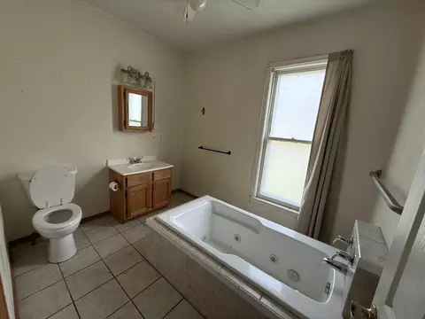 Bath - 2336 N Ramsey Ave, Springfield, MO 65803 photo 1 of 3