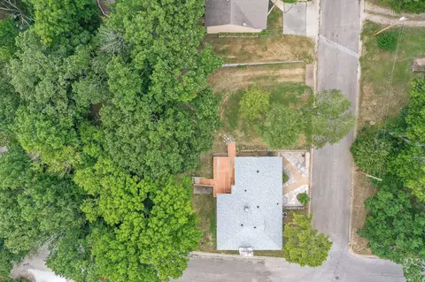 View/Area - 711 S 6th St, Branson, MO 65616 photo 3 of 9