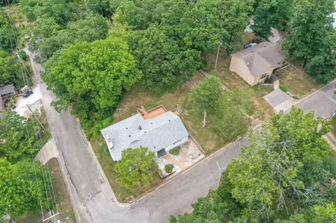 View/Area - 711 S 6th St, Branson, MO 65616 photo 2 of 9