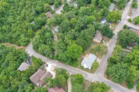 View/Area - 711 S 6th St, Branson, MO 65616 photo 4 of 9