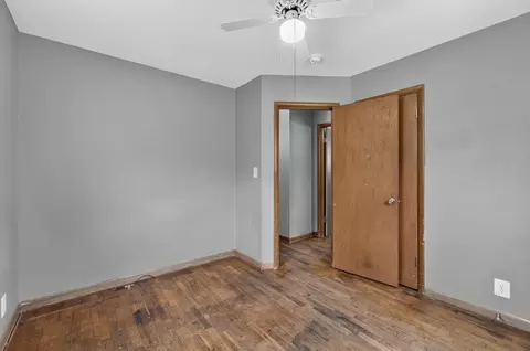 Bedroom - 1910 W Scott St, Springfield, MO 65802 photo 2 of 4