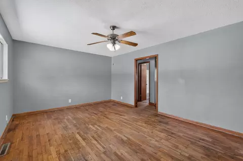 Living - 1910 W Scott St, Springfield, MO 65802 photo 2 of 5
