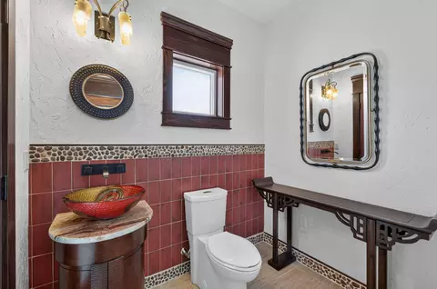 Bath - 4418 E Kanata Ct, Springfield, MO 65802 photo 10 of 10