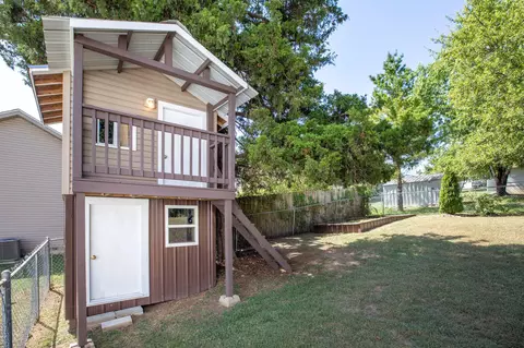 Exterior - 115 Stacy St, Branson, MO 65616 photo 6 of 8