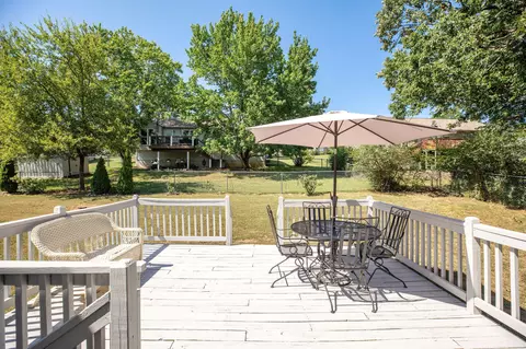 Exterior - 115 Stacy St, Branson, MO 65616 photo 2 of 8