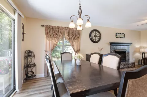 Dining - 115 Stacy St, Branson, MO 65616 photo 1 of 2