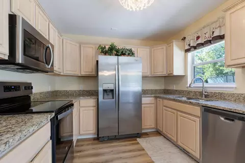 Kitchen - 115 Stacy St, Branson, MO 65616 photo 1 of 1