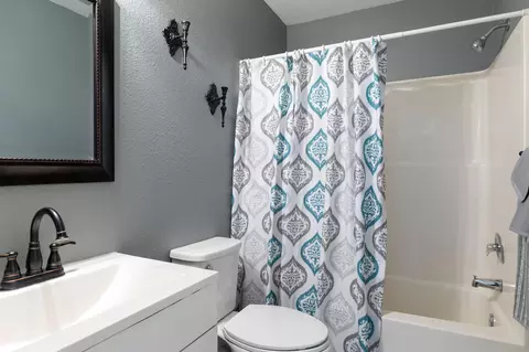 Bath - 115 Stacy St, Branson, MO 65616 photo 3 of 3