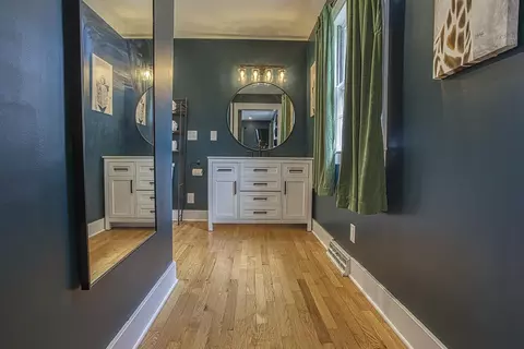 Entry Way - 2516 S Rogers Ave, Springfield, MO 65804 photo 3 of 3