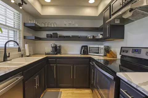 Kitchen - 2516 S Rogers Ave, Springfield, MO 65804 photo 1 of 2