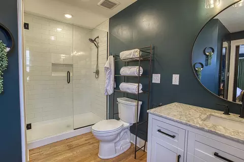 Bath - 2516 S Rogers Ave, Springfield, MO 65804 photo 1 of 3