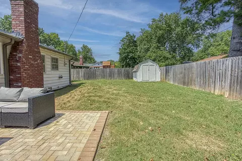 Exterior - 2516 S Rogers Ave, Springfield, MO 65804 photo 3 of 4