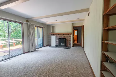 Living - 4439 E Fox Bluff Ln, Springfield, MO 65809 photo 5 of 10
