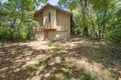 Exterior - 4439 E Fox Bluff Ln, Springfield, MO 65809 photo 6 of 13