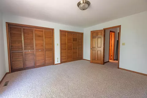 Bedroom - 4439 E Fox Bluff Ln, Springfield, MO 65809 photo 3 of 6