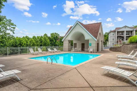 Exterior - 120 Oxford Ct #2, Branson, MO 65616 photo 4 of 6