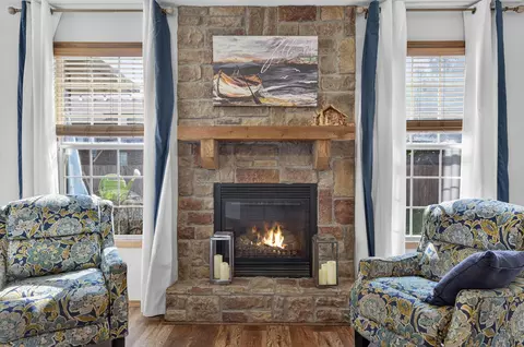 Living - 1004 N 22nd Ave, Ozark, MO 65721 photo 2 of 3