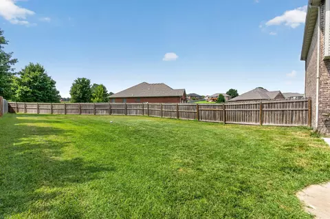 Exterior - 1004 N 22nd Ave, Ozark, MO 65721 photo 5 of 7