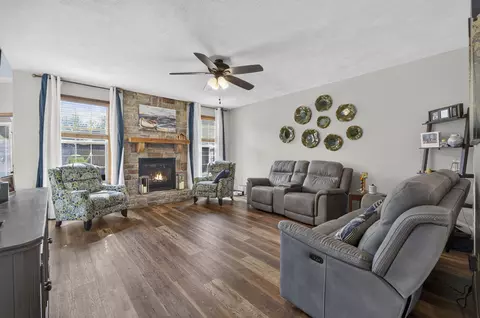 Living - 1004 N 22nd Ave, Ozark, MO 65721 photo 1 of 3