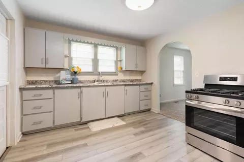 Kitchen - 1401 W Florida St, Springfield, MO 65803 photo 1 of 1
