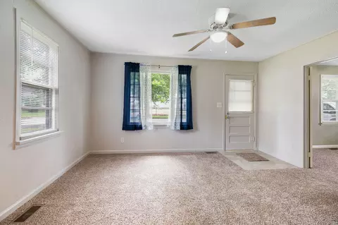 Living - 1401 W Florida St, Springfield, MO 65803 photo 2 of 2