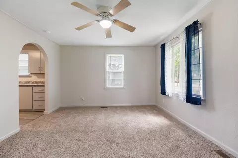 Living - 1401 W Florida St, Springfield, MO 65803 photo 1 of 2