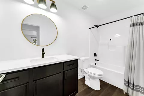 Bath - 2617 W Goldfinch Dr, Ozark, MO 65721 photo 4 of 4