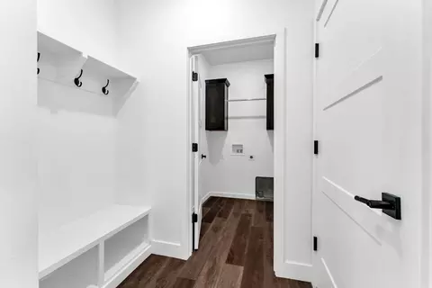 Entry Way - 2617 W Goldfinch Dr, Ozark, MO 65721 photo 4 of 7