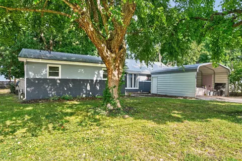 Exterior - 203 S Burton Ave, Springfield, MO 65802 photo 2 of 6