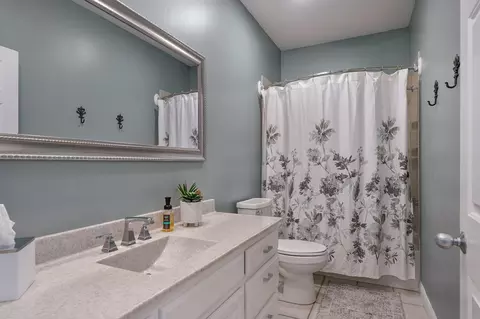 Bath - 2188 S Celebration Ave, Springfield, MO 65809 photo 4 of 5