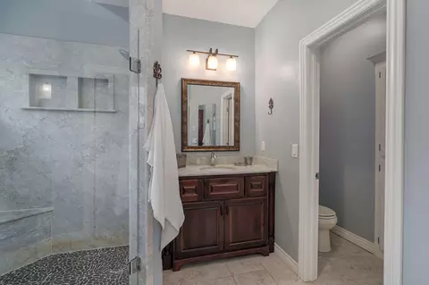 Bath - 2188 S Celebration Ave, Springfield, MO 65809 photo 3 of 5