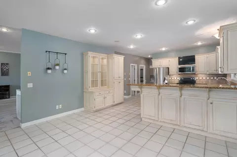 Kitchen - 2188 S Celebration Ave, Springfield, MO 65809 photo 3 of 5
