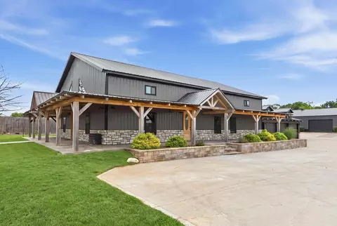 Exterior - 250 Aviation Ave, Ozark, MO 65721 photo 6 of 19