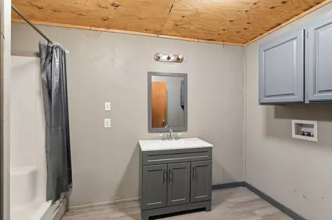 Bath - 250 Aviation Ave, Ozark, MO 65721 photo 7 of 7