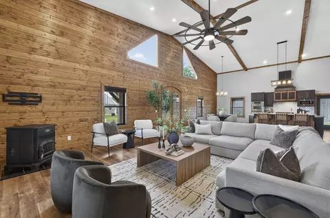 Living - 250 Aviation Ave, Ozark, MO 65721 photo 1 of 4