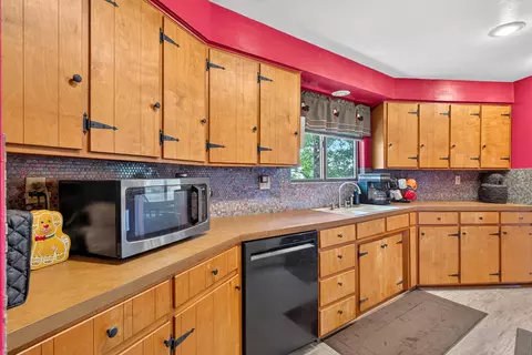 Kitchen - 218 Reno Hollow Rd, Spokane, MO 65754 photo 4 of 4