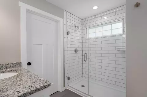 Bath - 676 Greer Ave, Nixa, MO 65714 photo 2 of 6