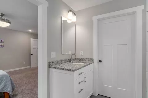 Bath - 676 Greer Ave, Nixa, MO 65714 photo 4 of 6