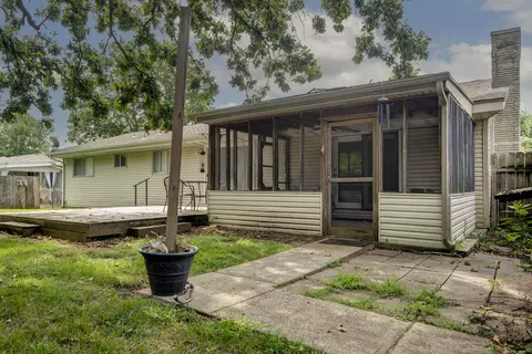 Exterior - 2619 E Stanford St, Springfield, MO 65804 photo 5 of 9
