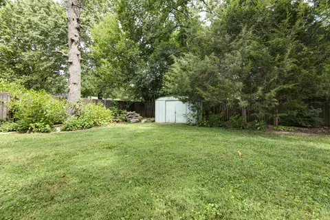 Exterior - 2619 E Stanford St, Springfield, MO 65804 photo 8 of 9